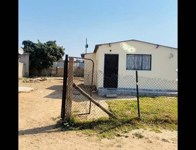 2 BEDROOM HOUSE FOR SALE IN OLIEVENHOUTBOSCH